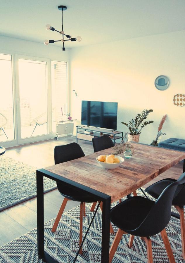 Mit Balkon - Netflix - Nahe Messe Duesseldorf * Krefeld